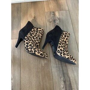 Express Sz 7M Cheetah Print Real Calf Hair Zip Ankle Heeled Booties